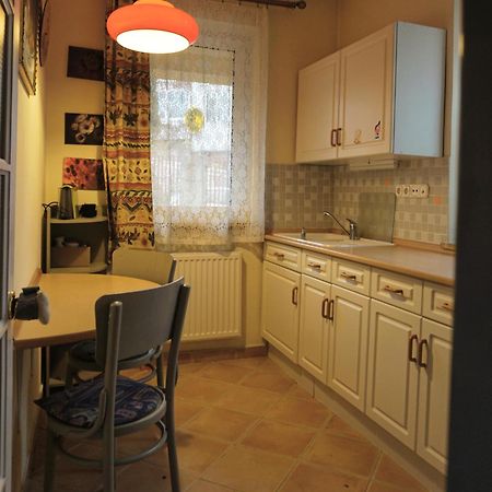 Bellevue Apartment With Ac & Heating & Terrace Budapest Extérieur photo