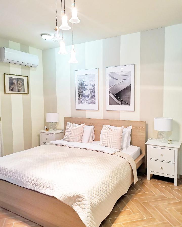 Bellevue Apartment With Ac & Heating & Terrace Budapest Extérieur photo